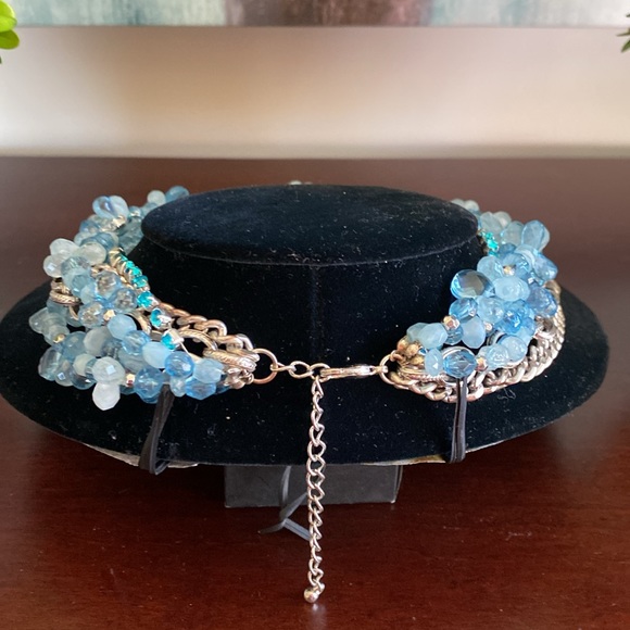 MULTI STRAND BLUE & SILVER-TONE BEADED NECKLACE - FASHION JEWELRY 🌟EUC🌟 - Picture 5 of 10